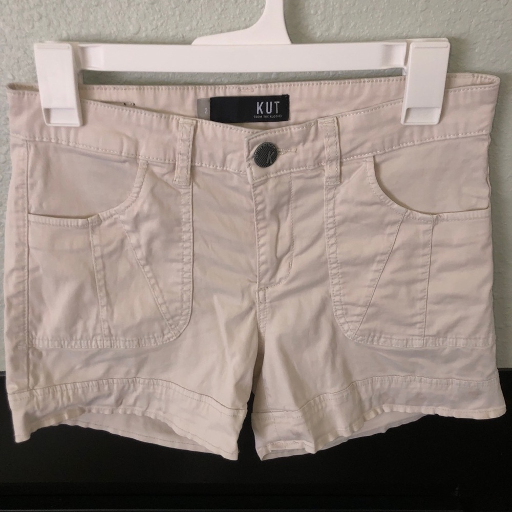 Kut from the Kloth Cream Cargo Shorts